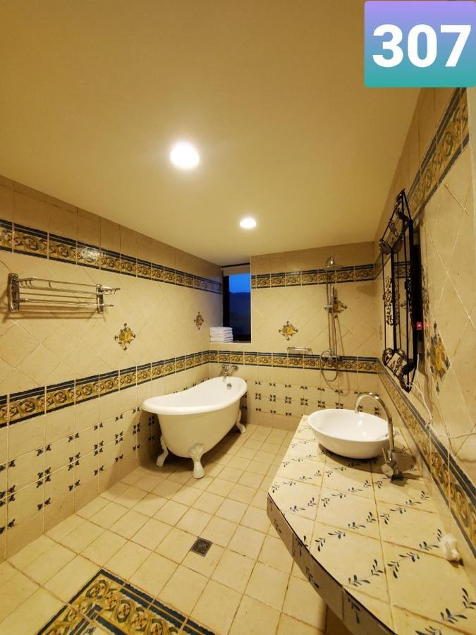 E-Ping Castle Hotel 南湾 エクステリア 写真
